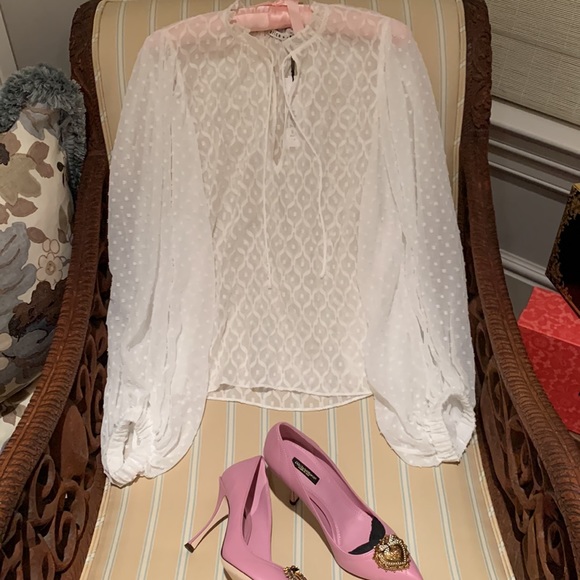 ALICE + OLIVIA JULIUS SILK BLEND BLOUSE PUFFED SLEEVES SWISS DOT DESIGN SIZE M - Picture 7 of 16